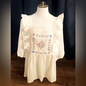 Chic Soul Embroidered Peasant top, XL